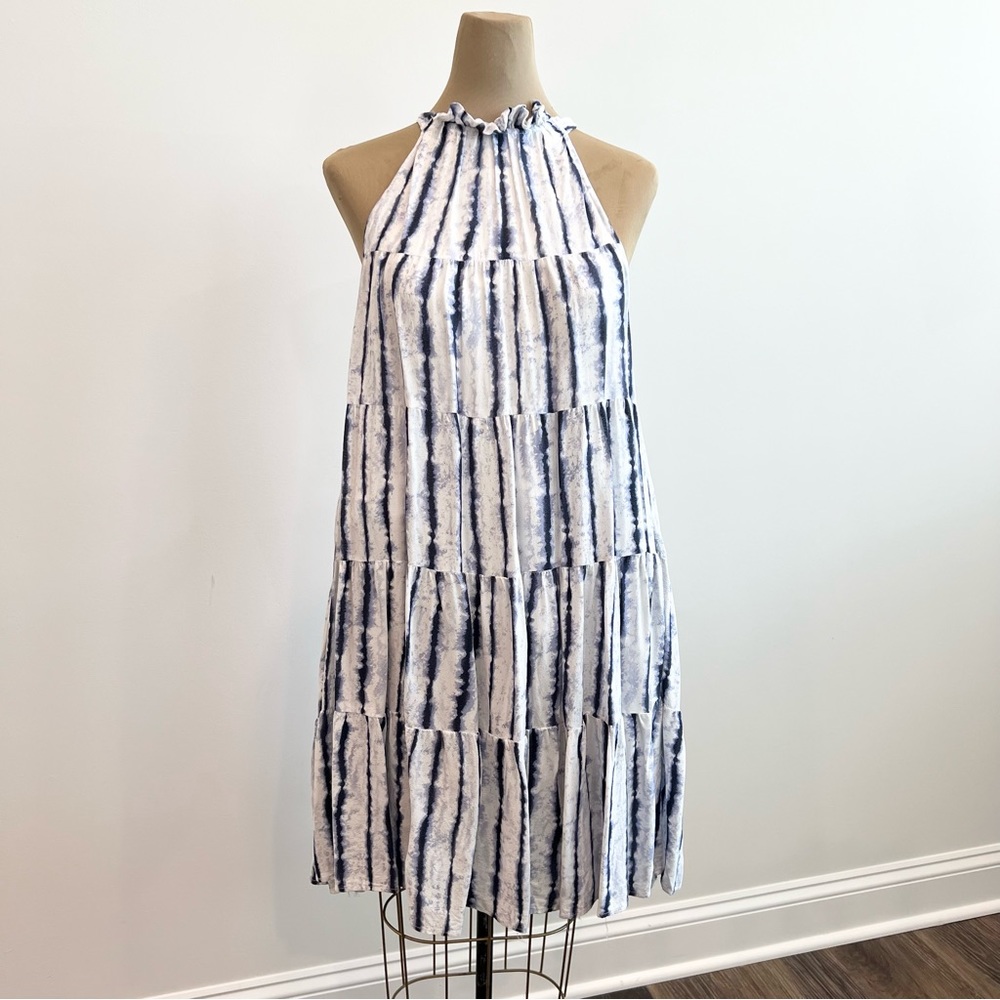 {Ivy & Leo Boutique} Halter Dress